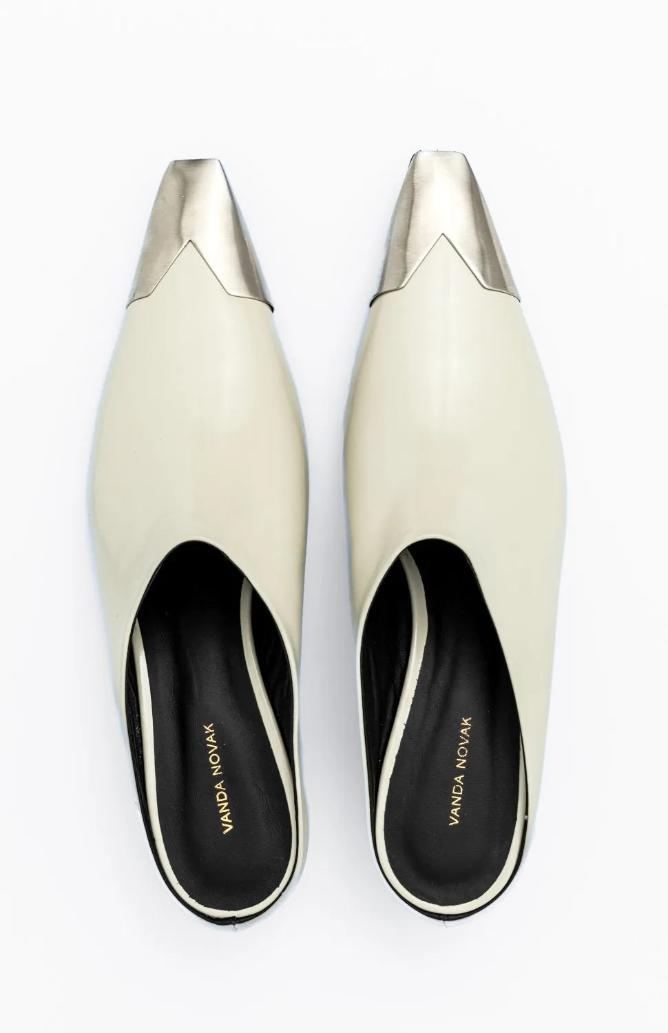 LUCKY DIRTY ICE sold by Vanda Novak product image thumbnail 3