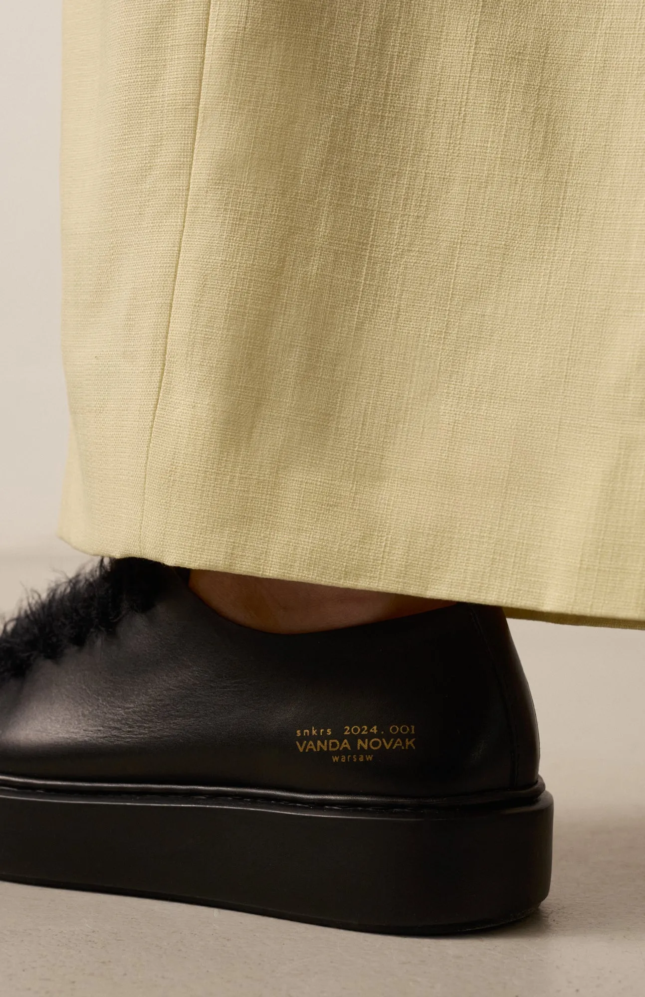 GRACE LIGHT BLACK sold by Vanda Novak product image thumbnail 5