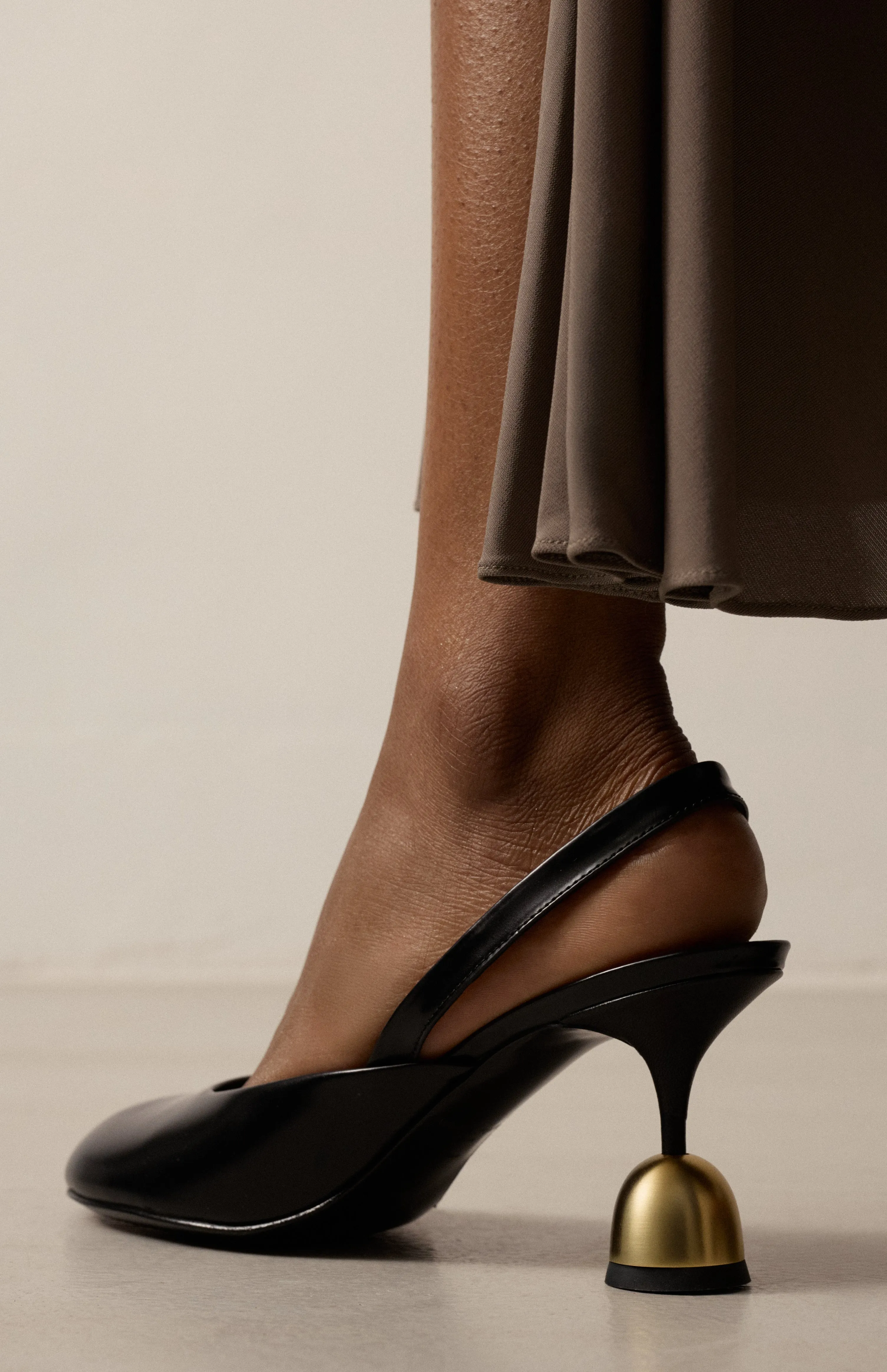 PEGGY DEEP BLACK sold by Vanda Novak product image thumbnail 3