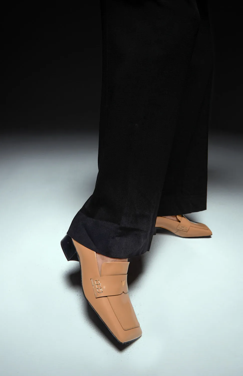 ALEX WARM HAZELNUT sold by Vanda Novak product image thumbnail 5