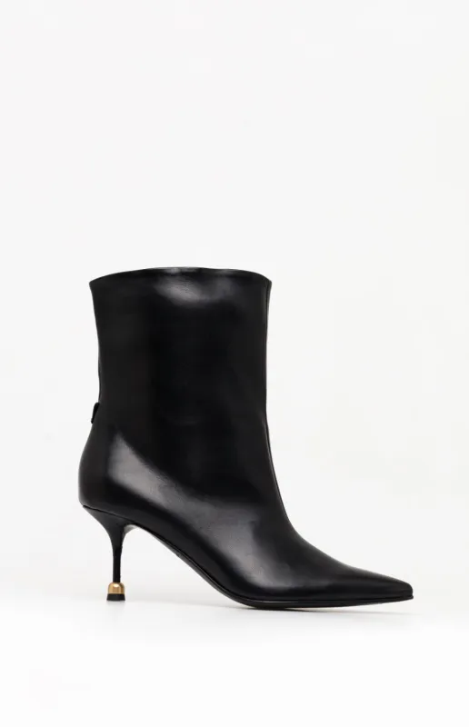 ELENA DEEP BLACK sold by Vanda Novak