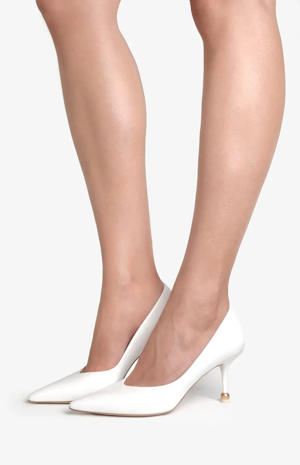 POLA ALABASTER WHITE sold by Vanda Novak