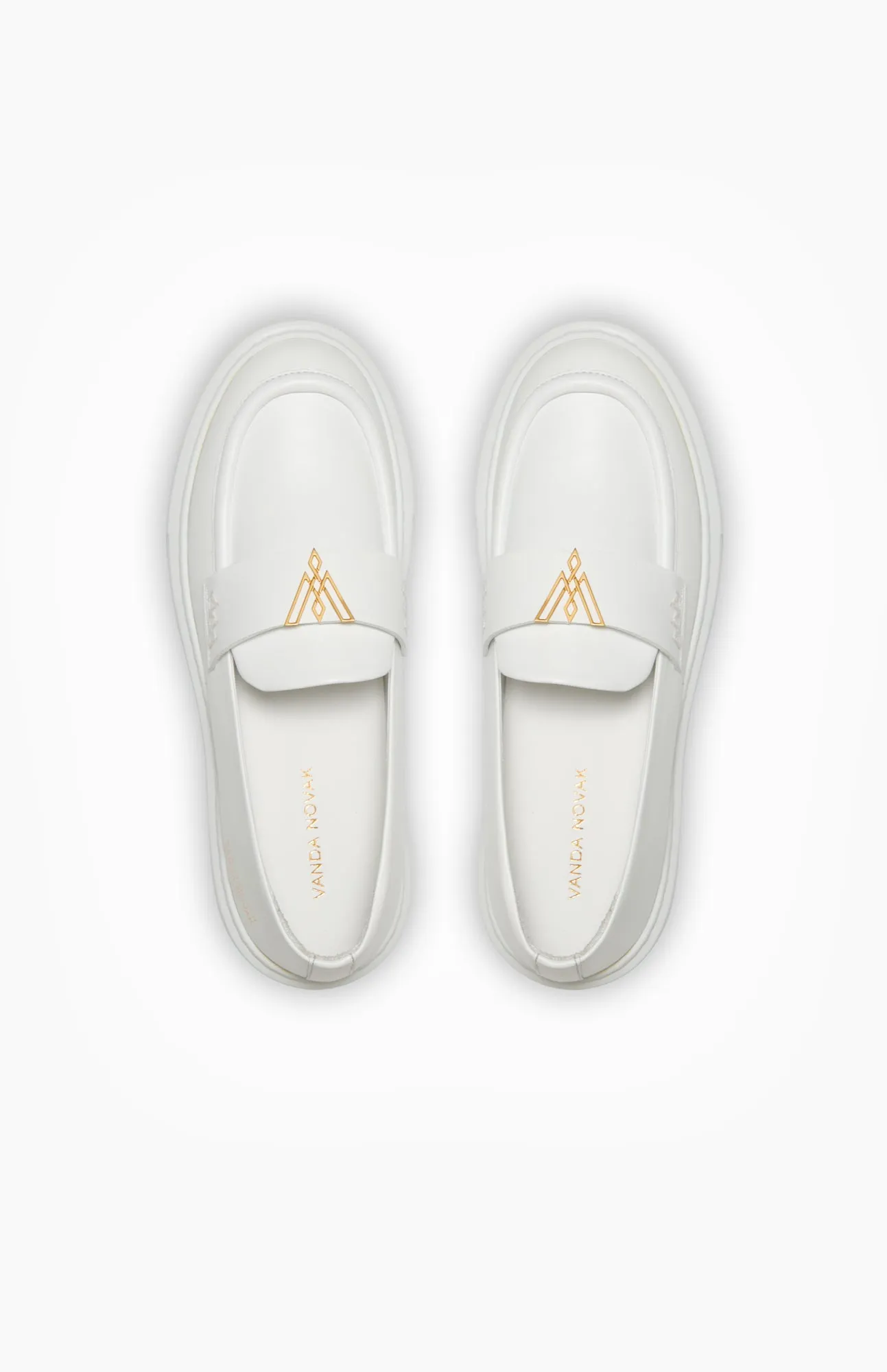 KAYLA WHITE sold by Vanda Novak product image thumbnail 4