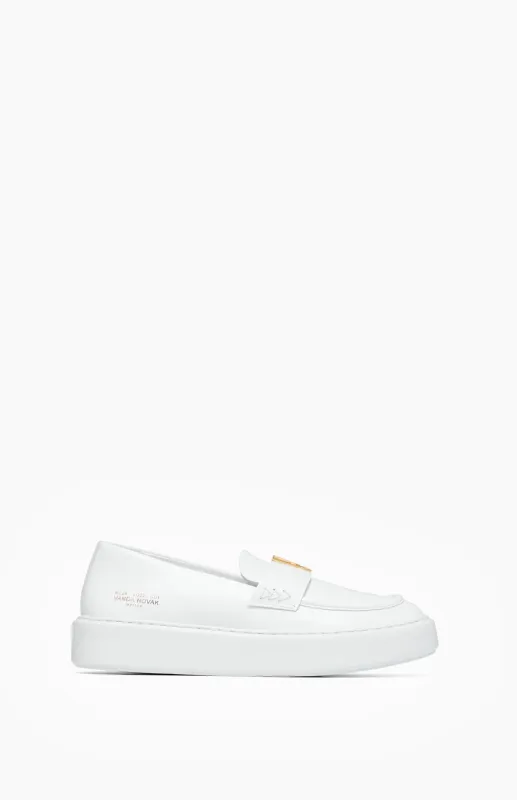 KAYLA WHITE sold by Vanda Novak