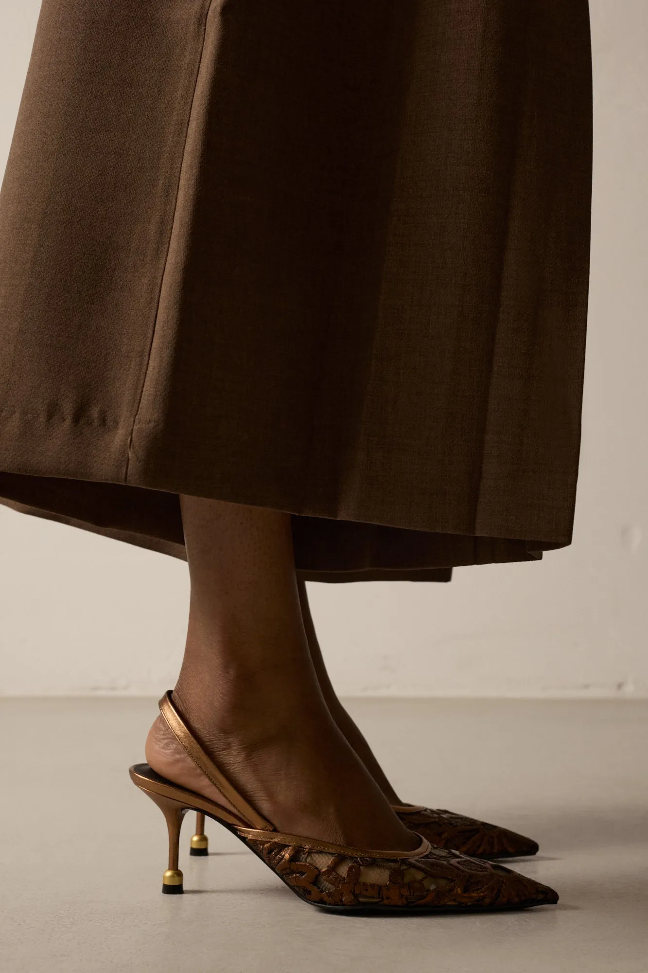 CINDY DUSTY GOLD sold by Vanda Novak product image thumbnail 3