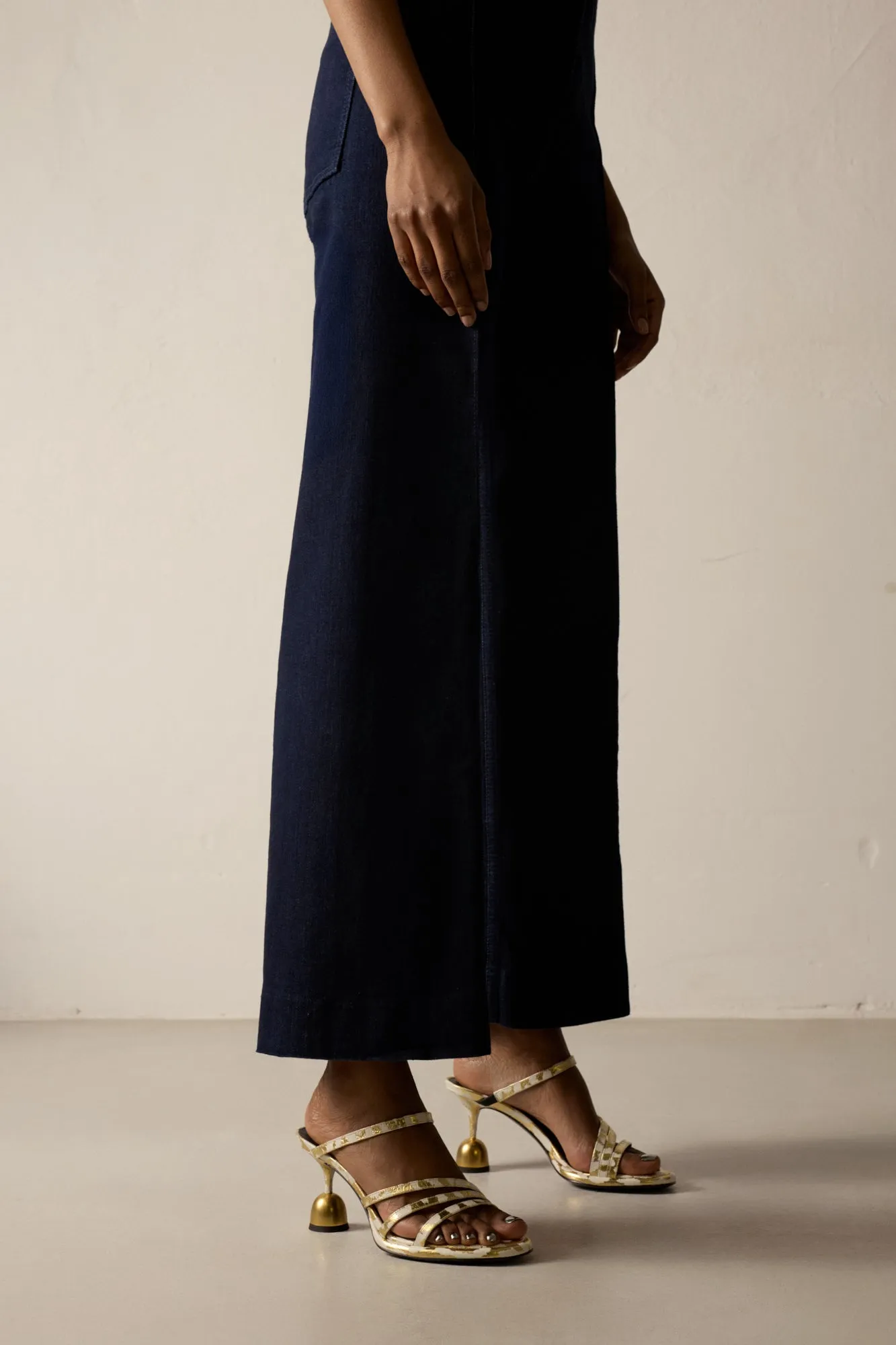 IRIS WHITE LEOPARD sold by Vanda Novak product image thumbnail 4