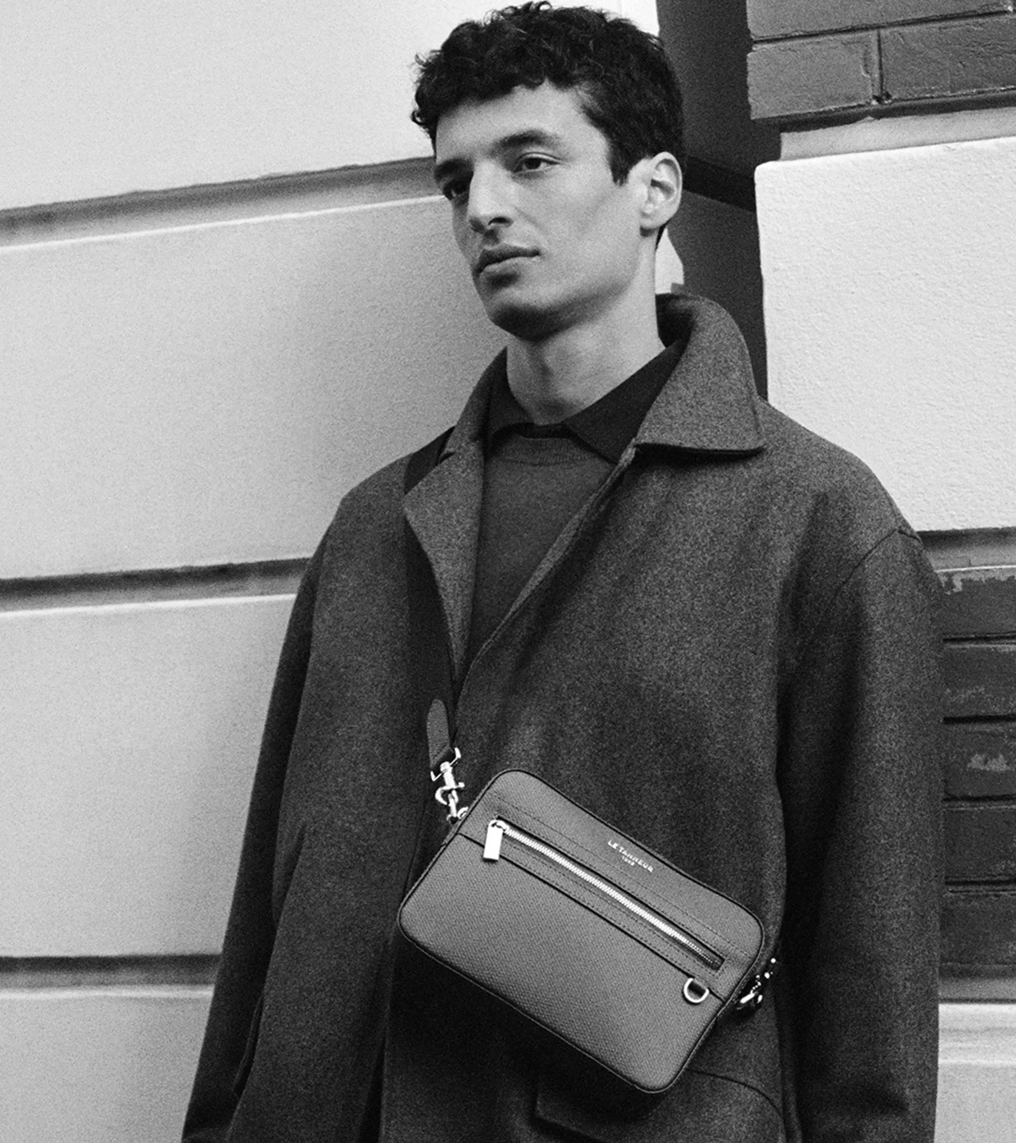 Emile small shoulder bag in T signature leather sold by Le Tanneur product image thumbnail 2