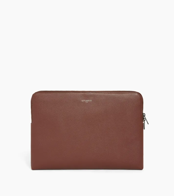14" laptop sleeve in grained leather sold by Le Tanneur