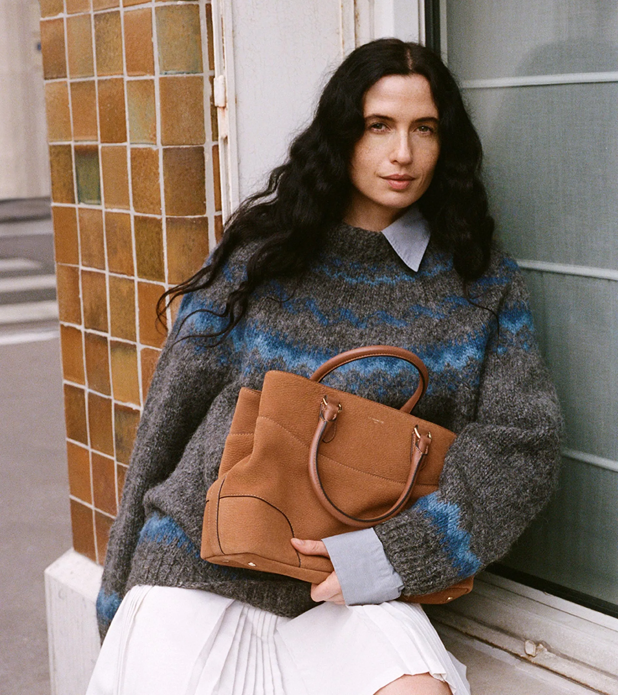 Romy large handbag in grained nubuck leather sold by Le Tanneur product image thumbnail 2