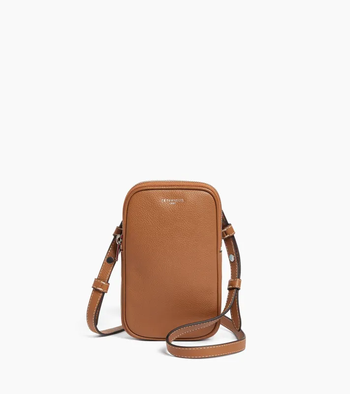 Phone case in grained leather made by Le Tanneur