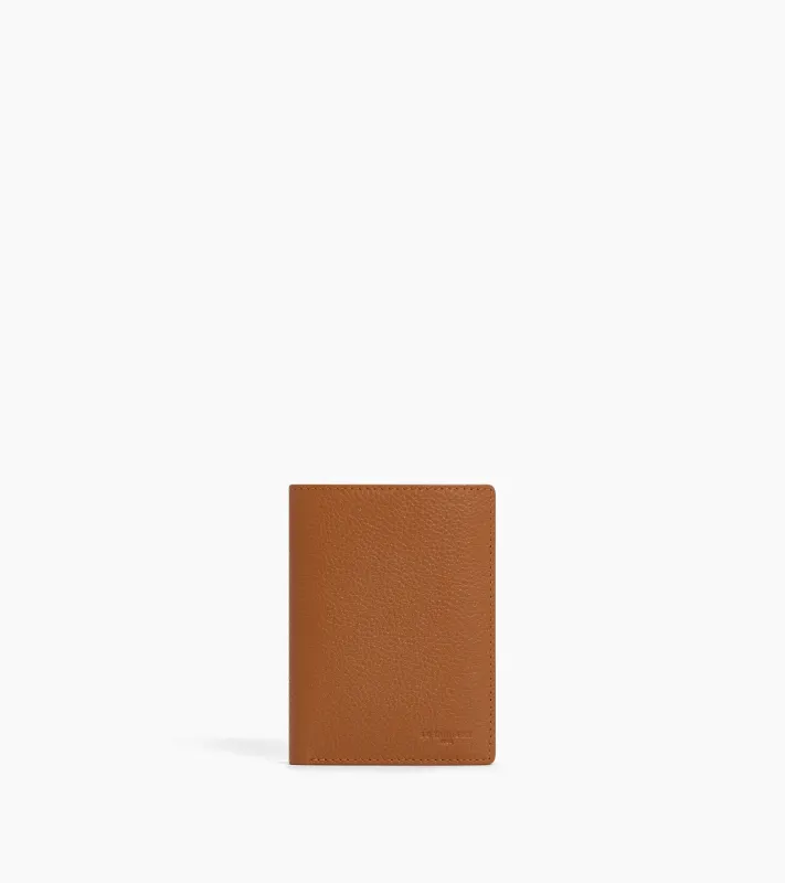 medium-sized, zipped wallet with 2 gussets in grained leather sold by Le Tanneur