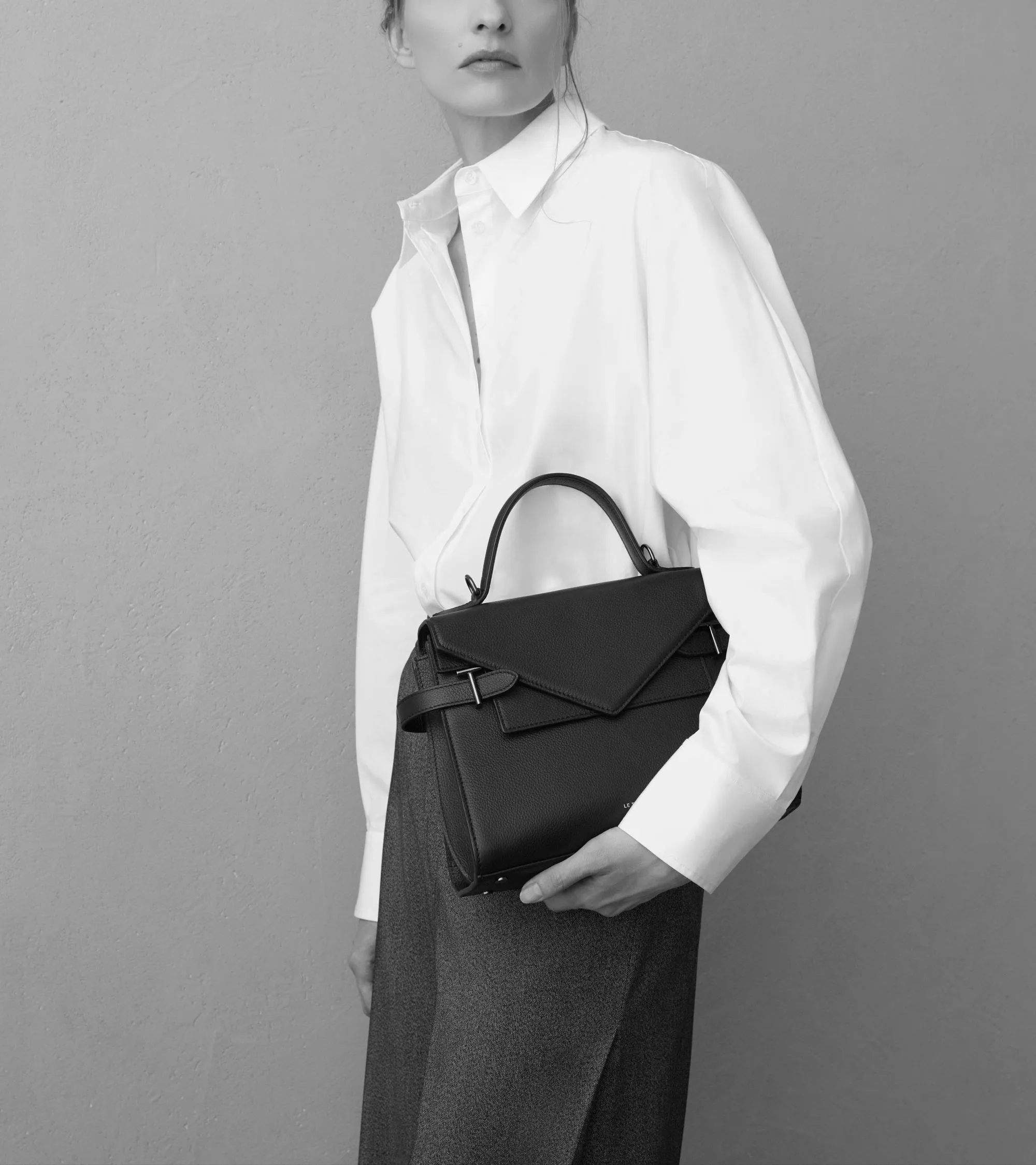 Emilie medium handbag with double flap in grained leather sold by Le Tanneur product image thumbnail 2