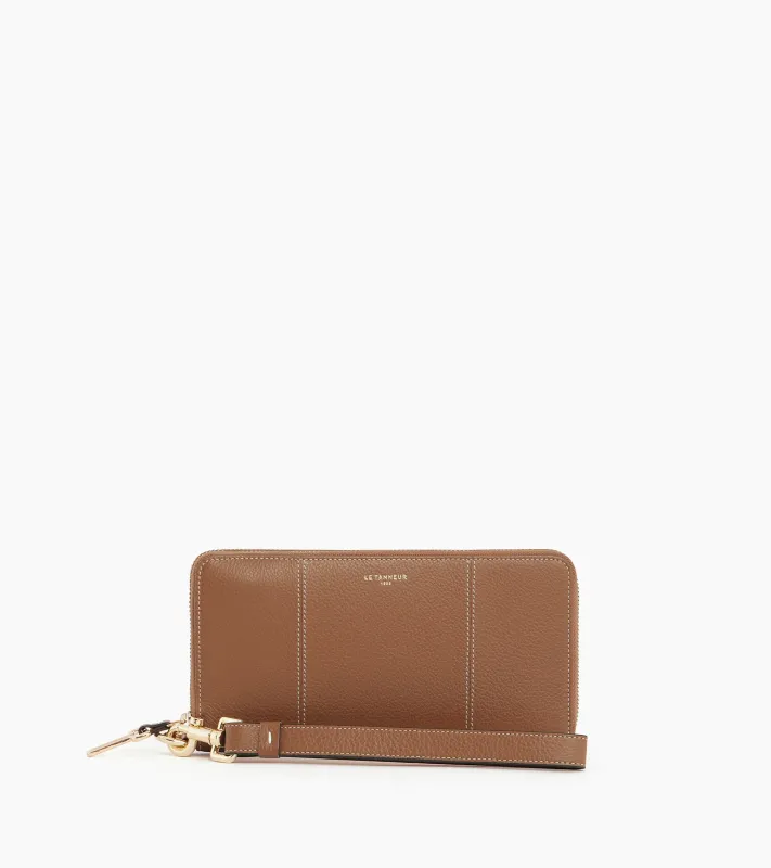 Juliette zipped travel companion in grained leather sold by Le Tanneur