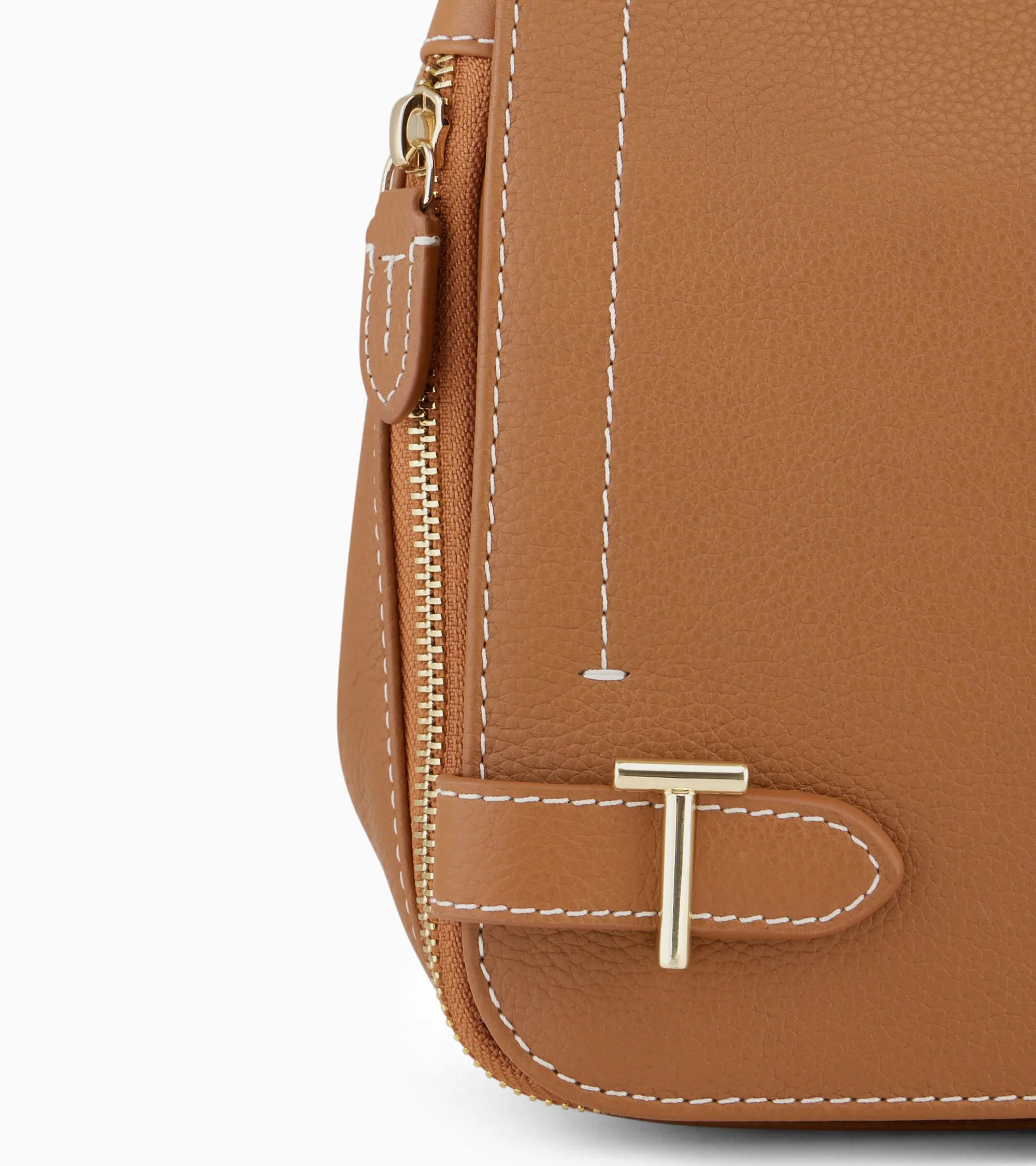 Simone medium-sized bag with crossbody strap in grained leather sold by Le Tanneur product image thumbnail 2
