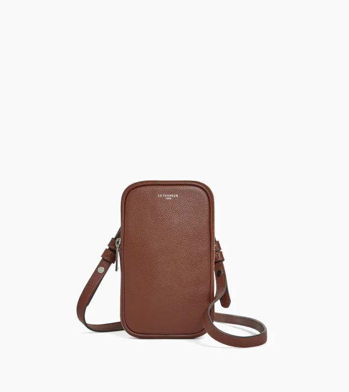 Emile phone case in grained leather sold by Le Tanneur
