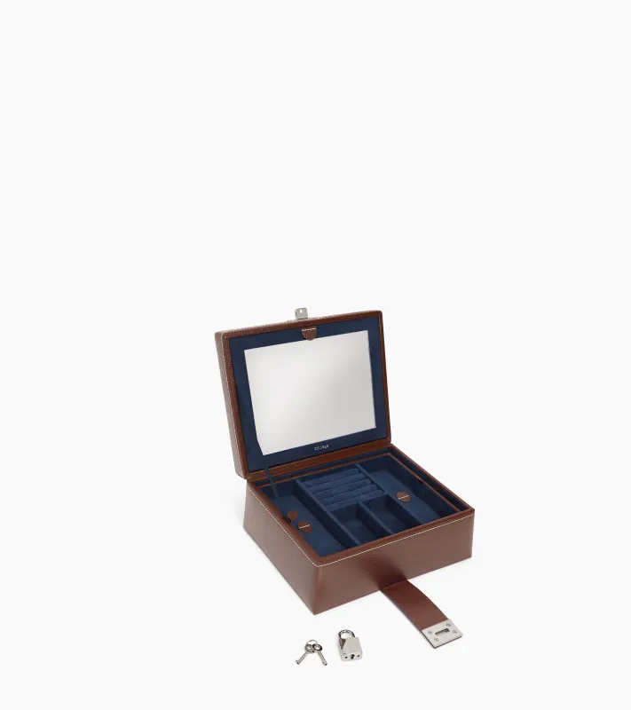 Medium jewelry box in leather made by Le Tanneur