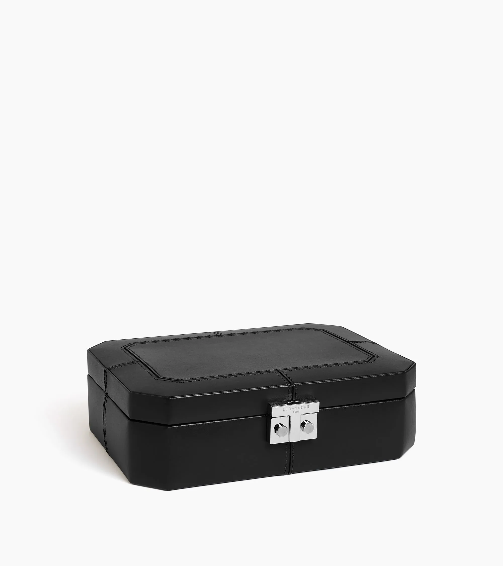 Box for 8 watches with T-clasp in leather sold by Le Tanneur product image thumbnail 2