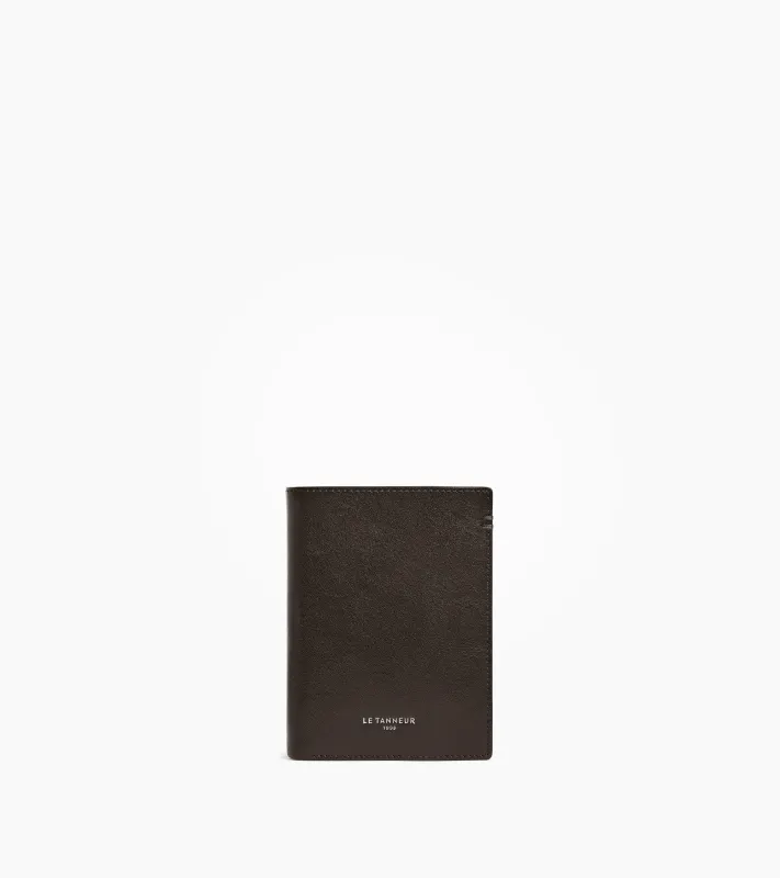 Lucien vertical zipped wallet in oiled leather made by Le Tanneur