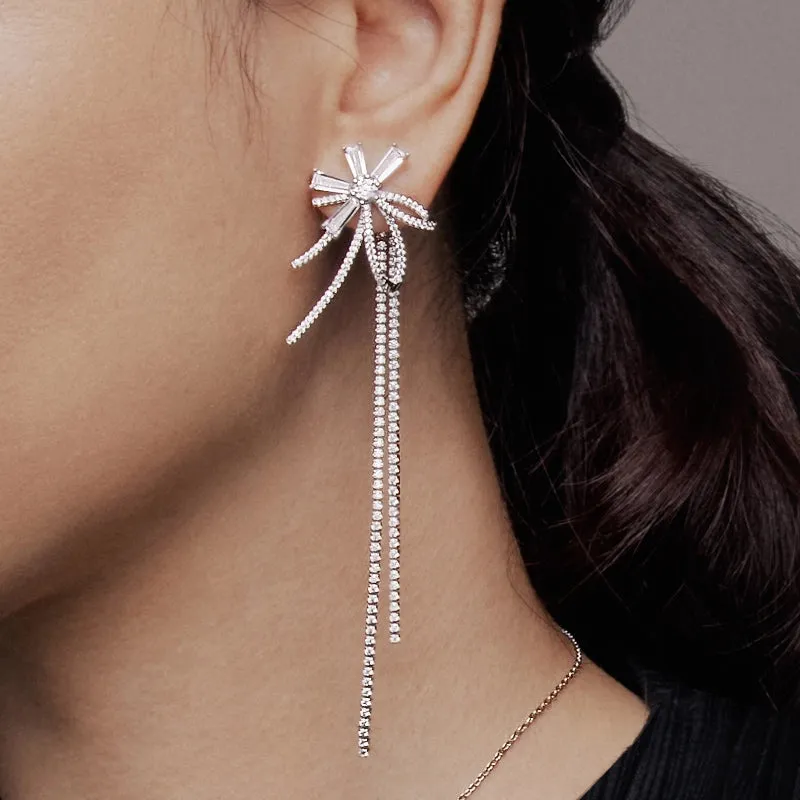 Snowflake Tassel Earring sold by Hefang product image thumbnail 2
