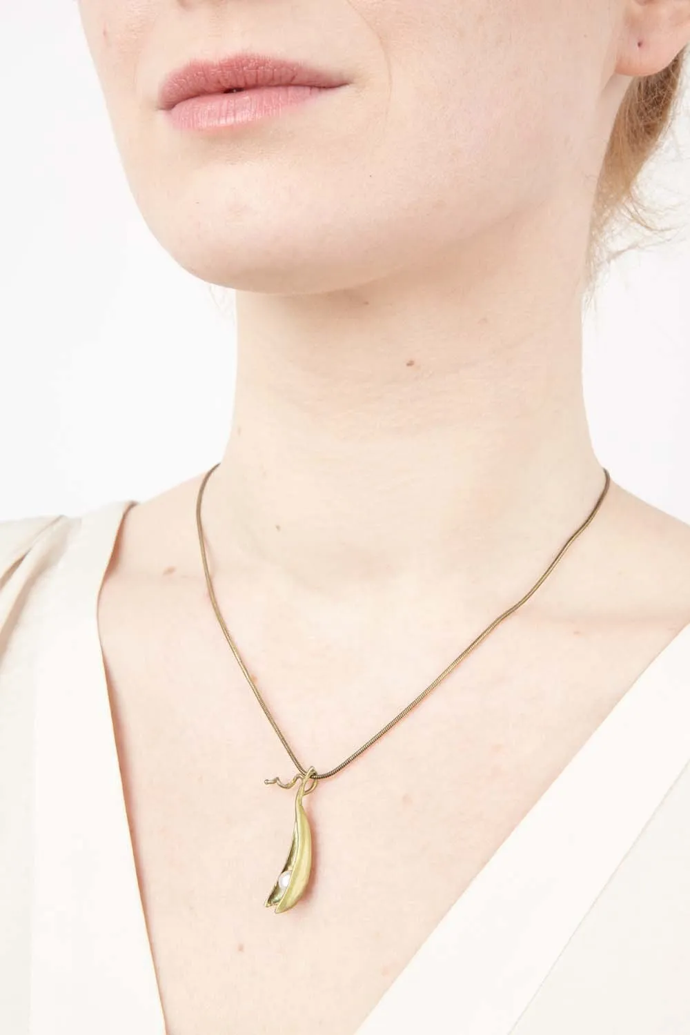 Pea Pod Pendant - 1 Pearl sold by Michael Michaud product image thumbnail 2