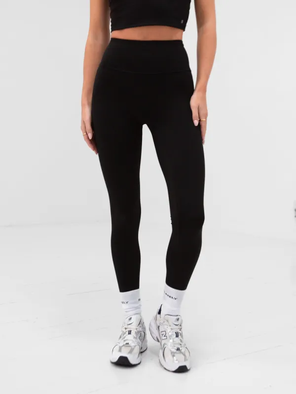 Apex Pro Compression Leggings - Black sold by Blakely