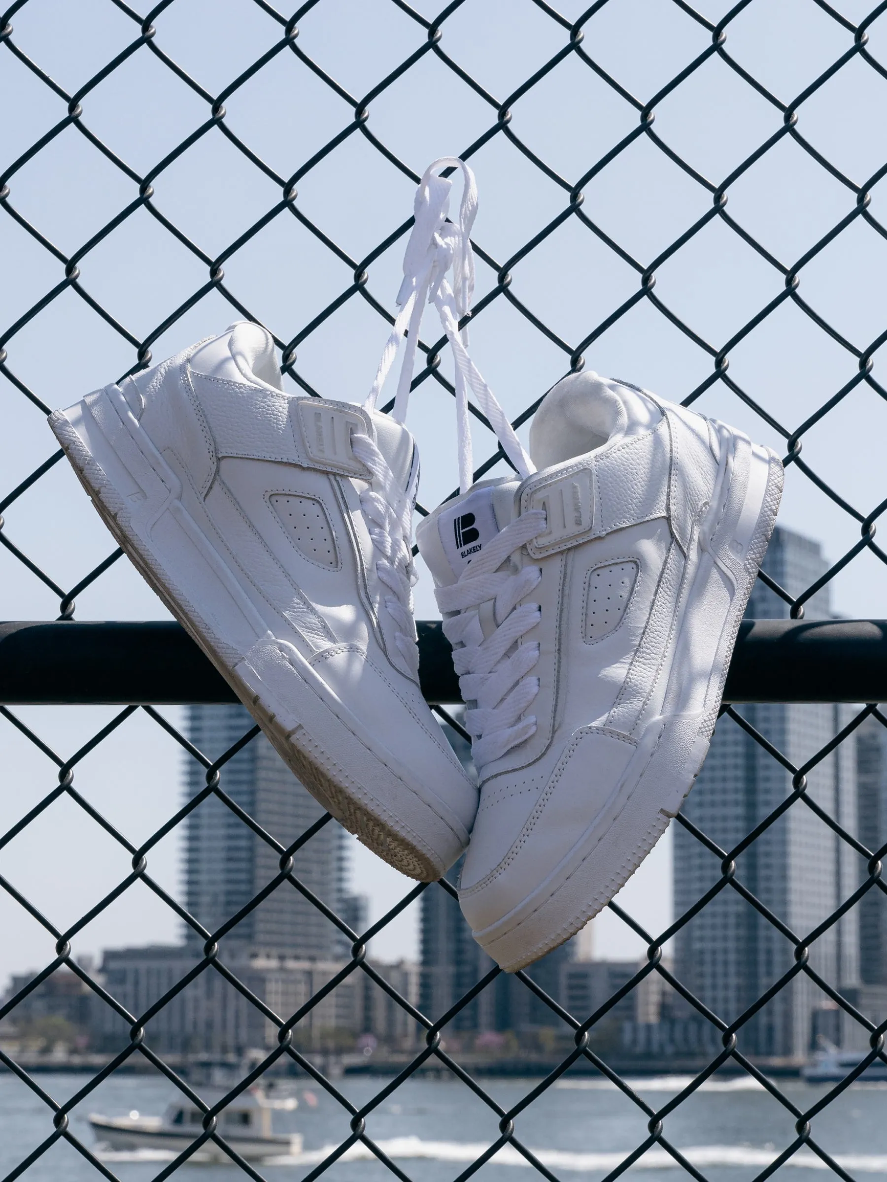 Pacer 610 Trainers - White sold by Blakely product image thumbnail 4