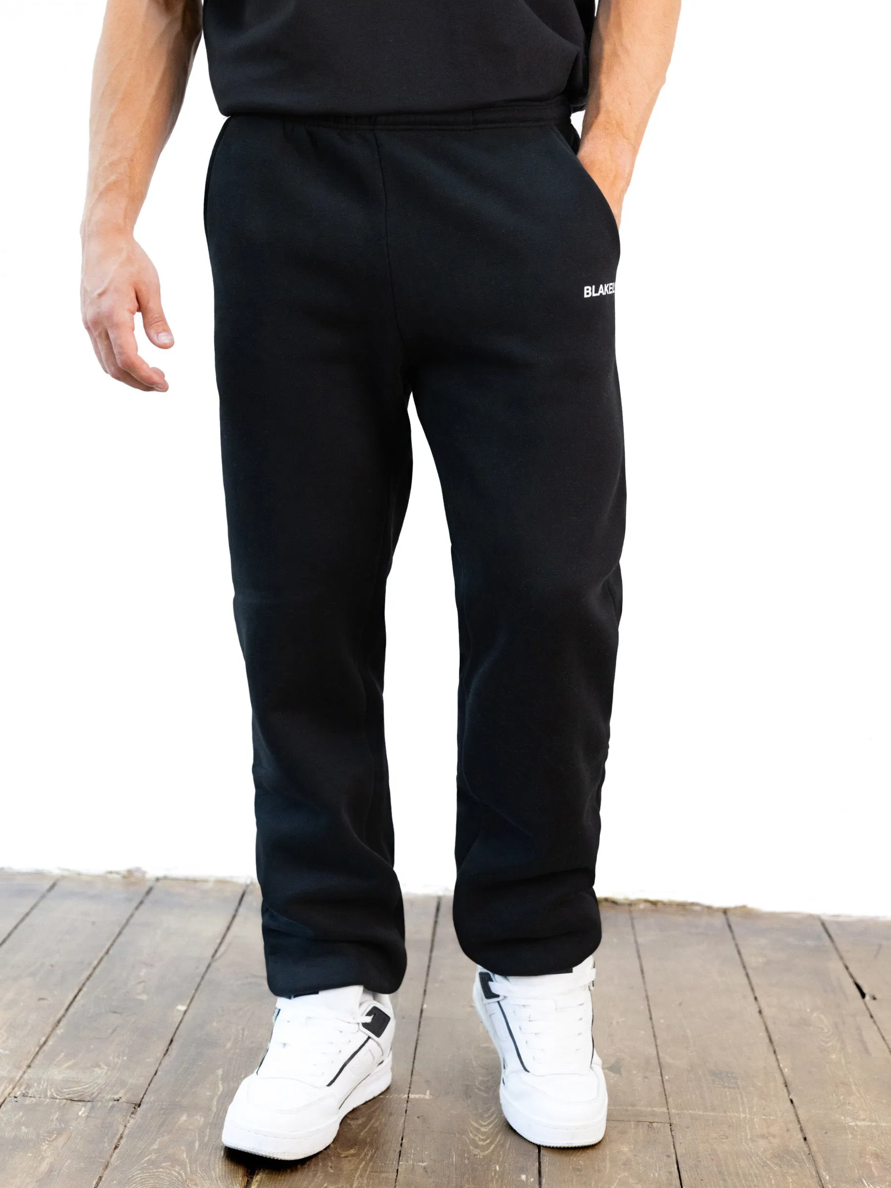Italic Relaxed Sweatpants - Black sold by Blakely product image thumbnail 2