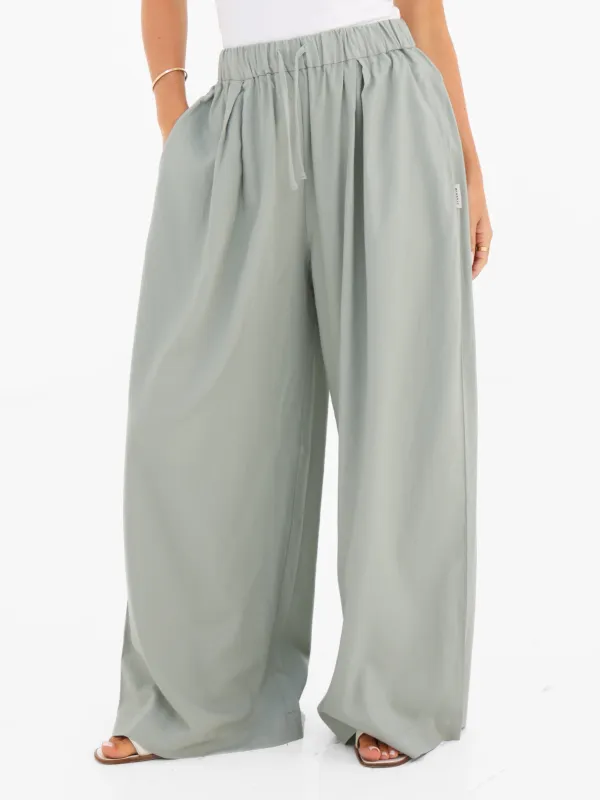 Alessia Linen Trousers - Soft Sage made by Blakely
