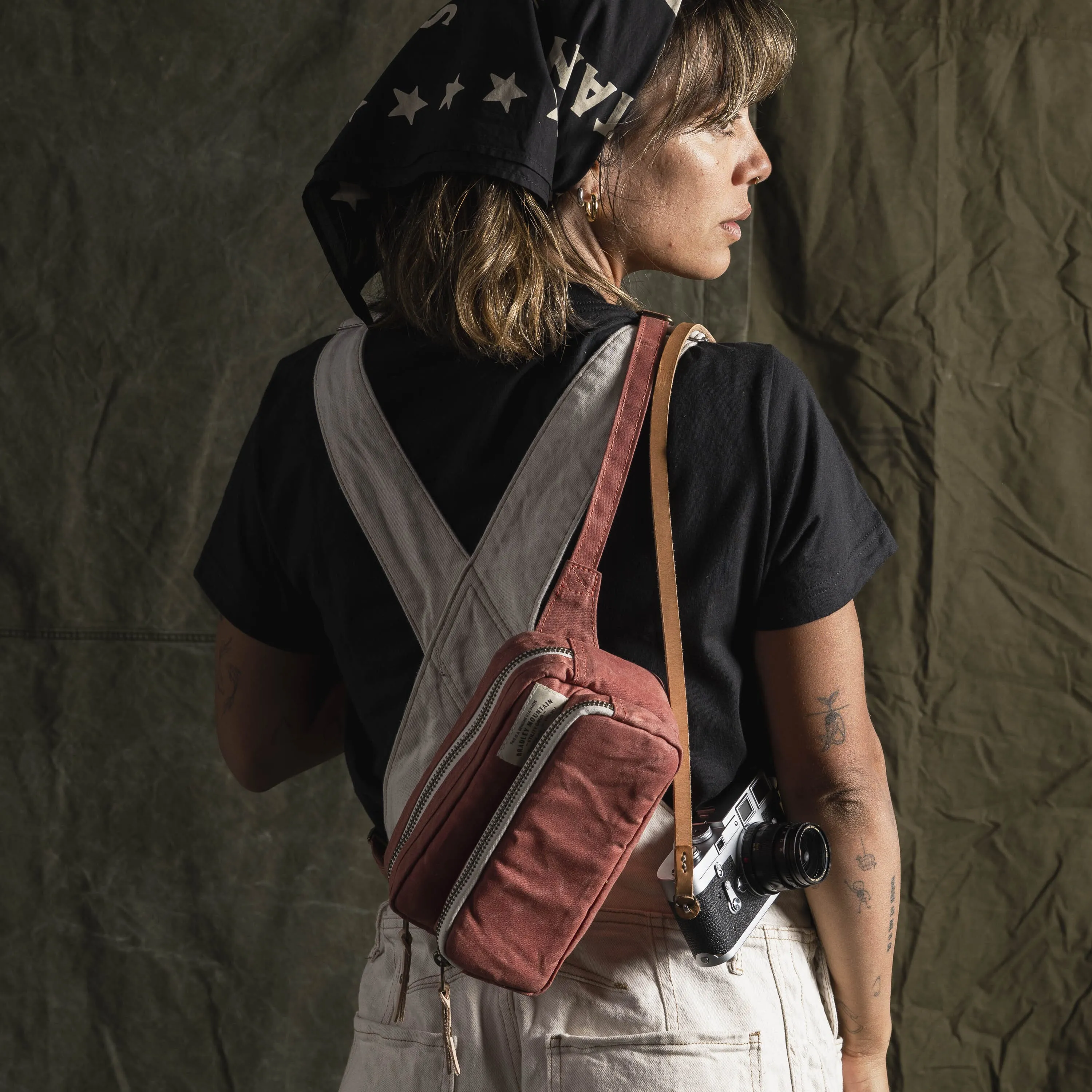 Pointer Crossbody Bag - Dusty Red sold by Bradley Mountain product image thumbnail 4