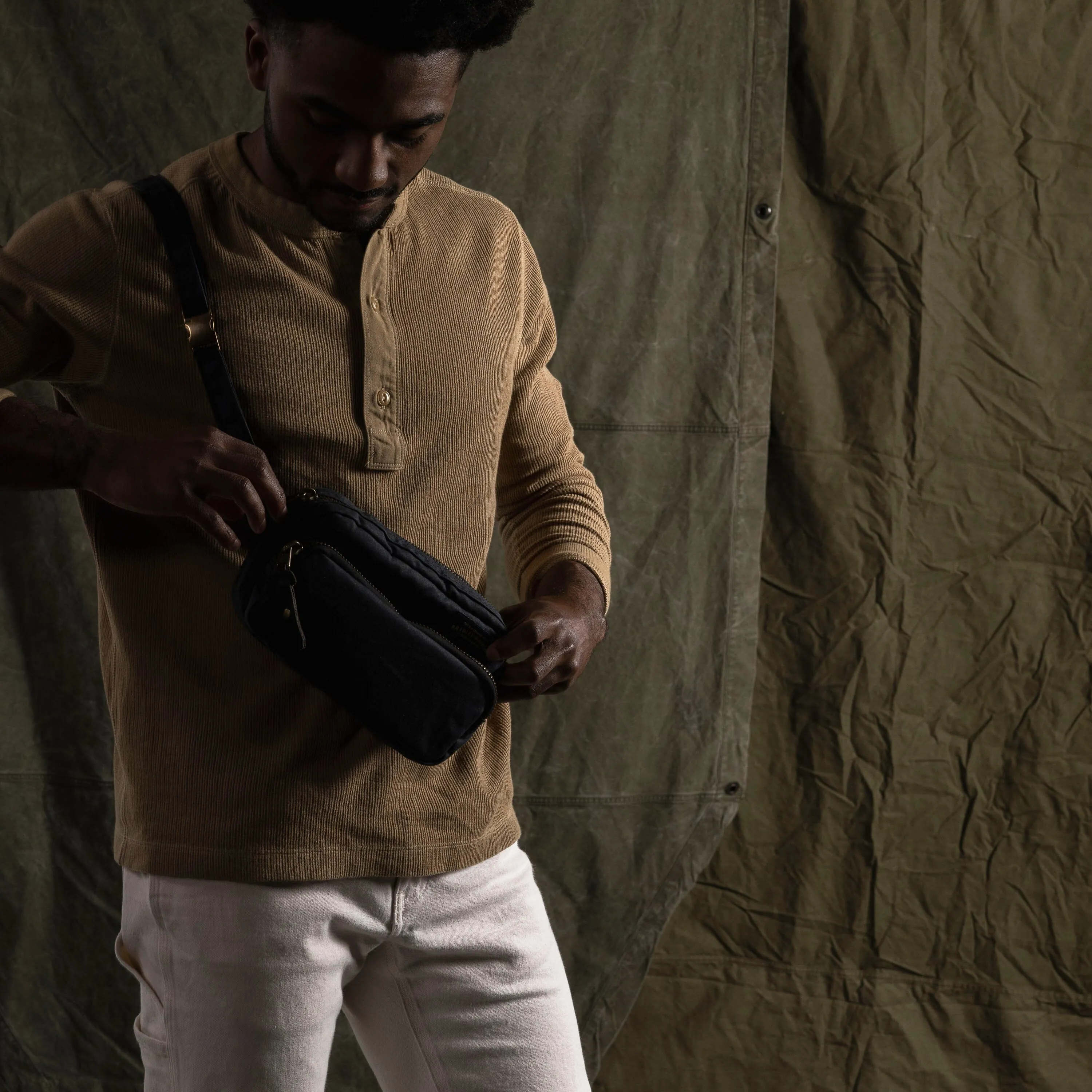 Pointer Crossbody Bag - Field Tan sold by Bradley Mountain product image thumbnail 5