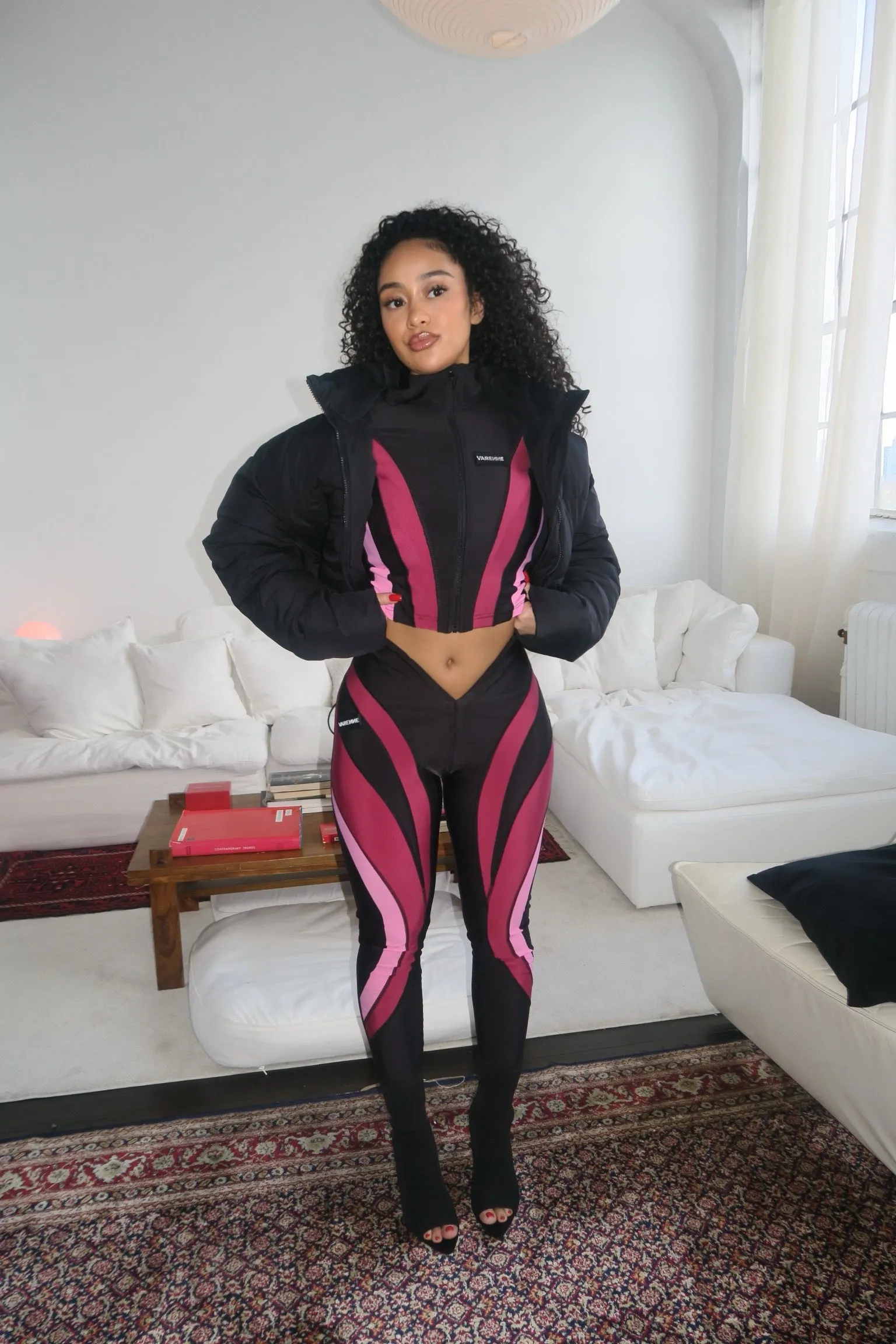 V Cut Cherry Blossom Leggings sold by Varenne product image thumbnail 4