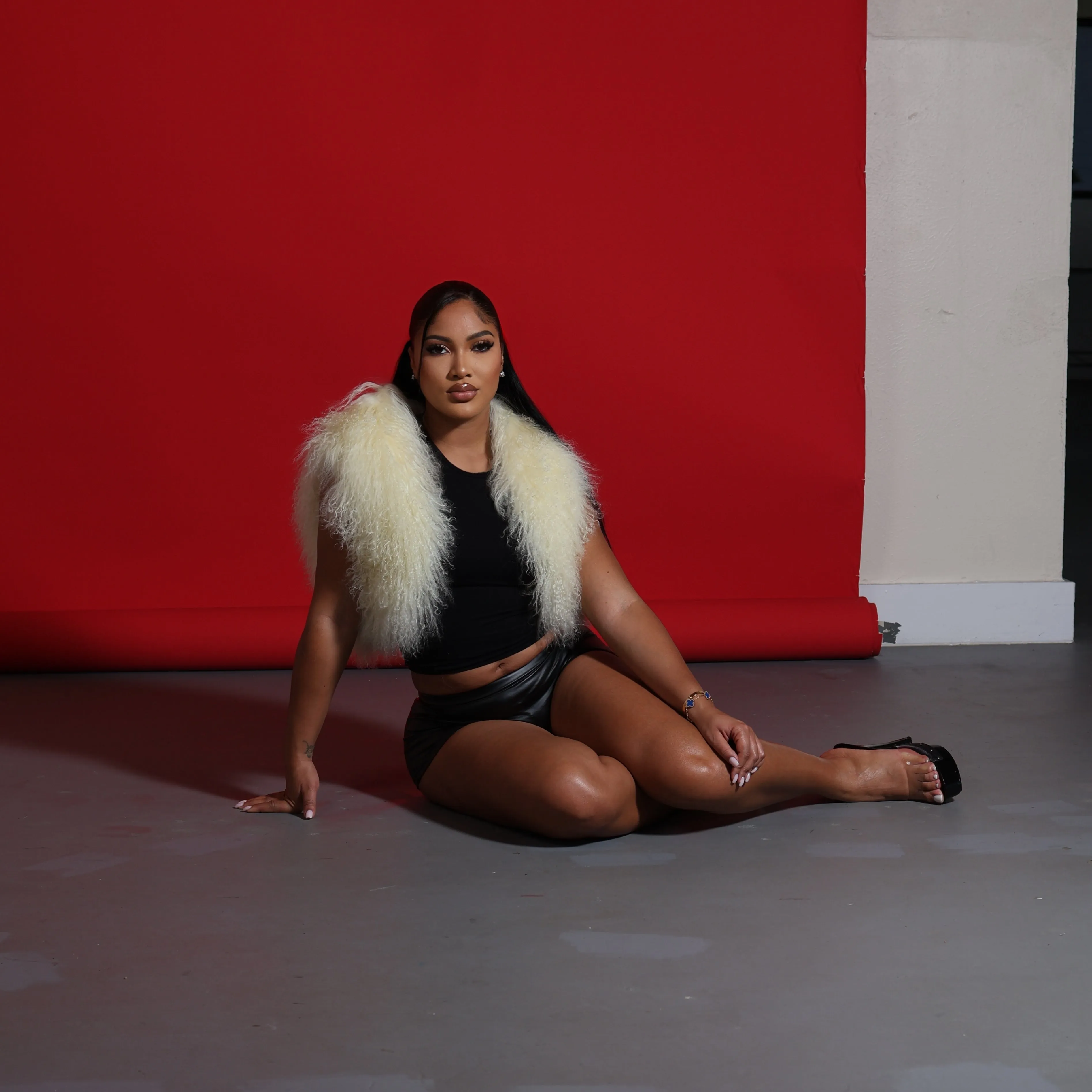 Mongolian Fur Vest sold by Varenne product image thumbnail 2