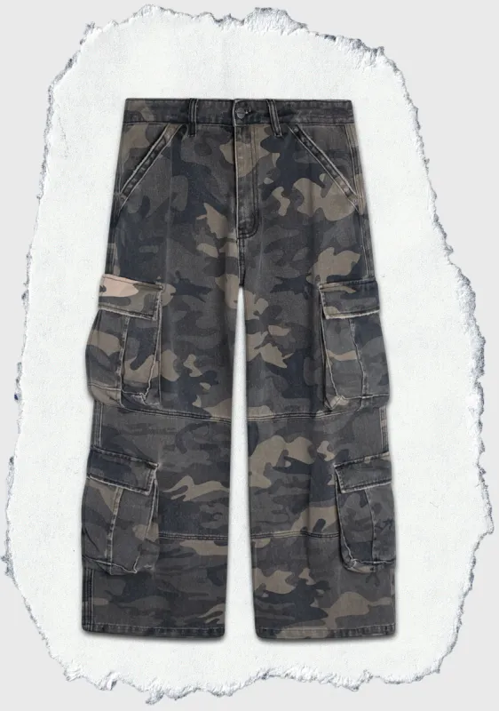 PRECIOUS CARGO PANTS [CAMO] sold by Vague Studios