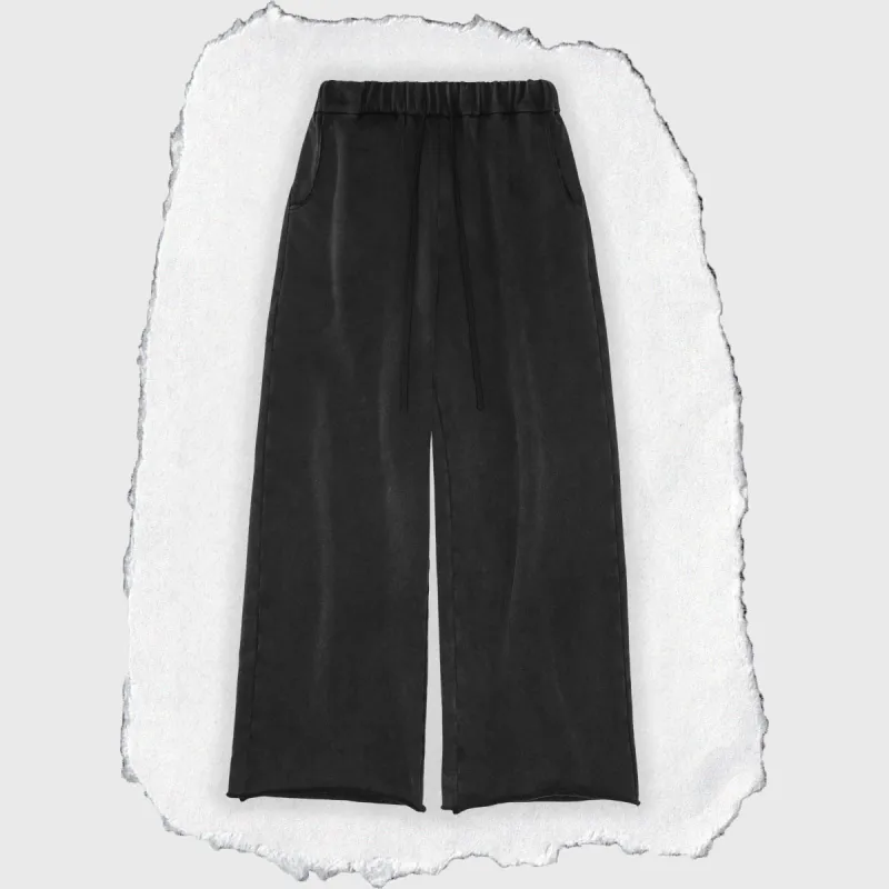 FREE STUDIO SWEATPANTS [VINTAGE BLACK] sold by Vague Studios