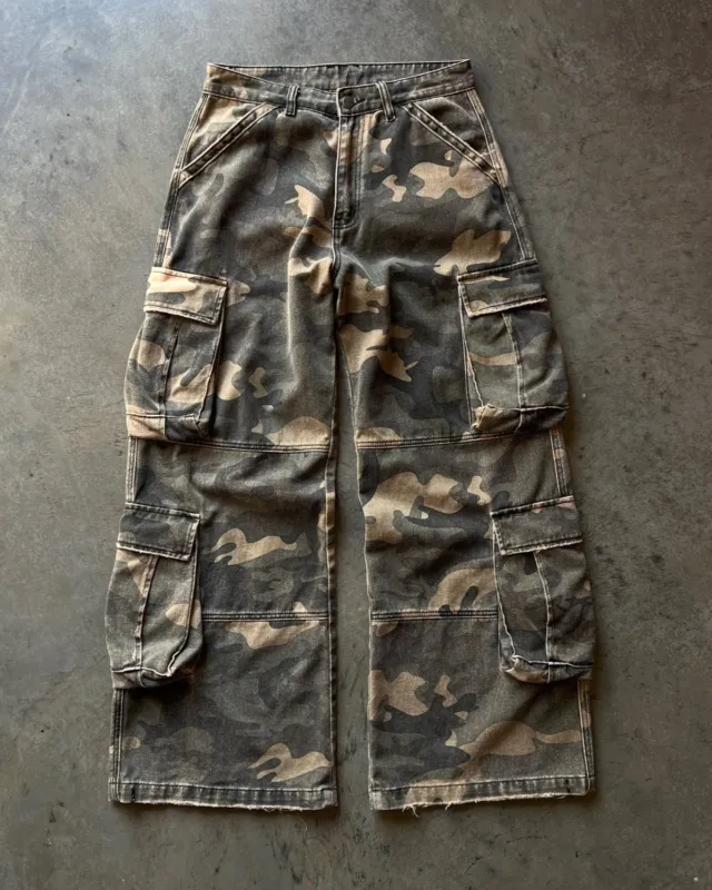 2C PRECIOUS CARGO PANTS [CAMO] sold by Vague Studios