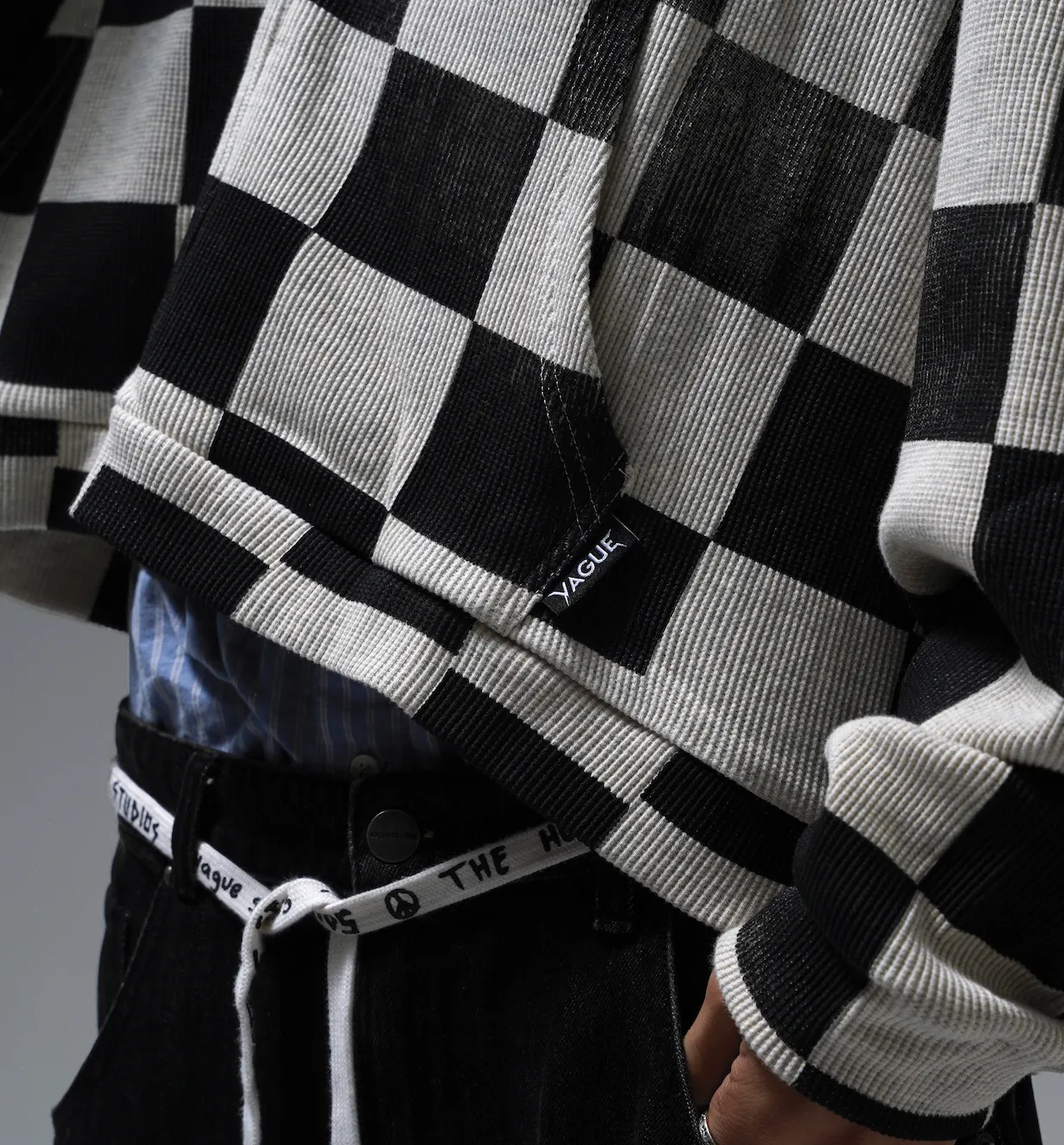 W CHECKERED THERMAL ZIP UP sold by Vague Studios product image thumbnail 2