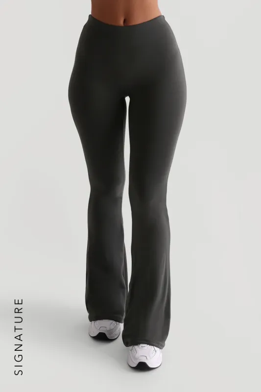 Pro-Technical Flared Leggings - Midnight Gray sold by My outfit online