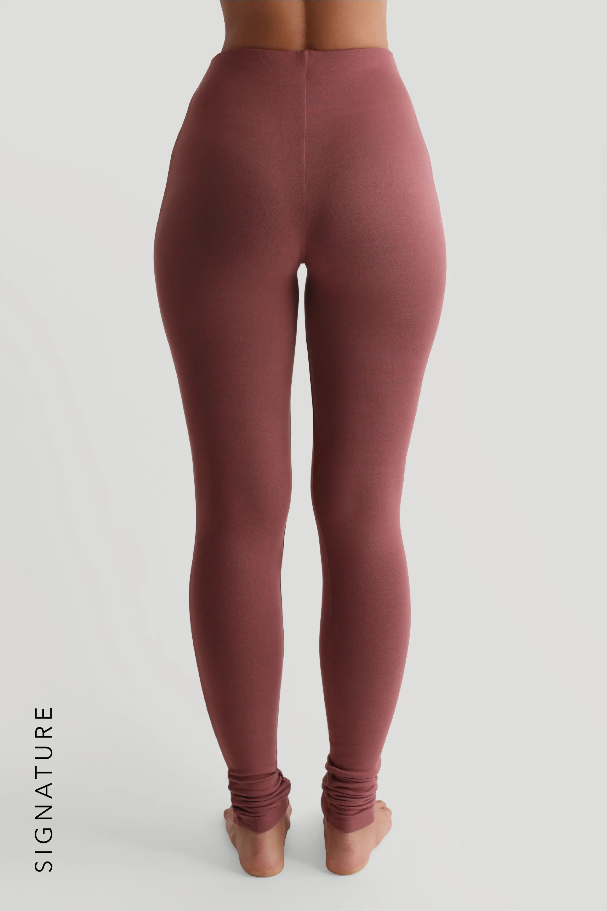 Pro-Technical Leggings - Vintage Berry sold by My outfit online product image thumbnail 2