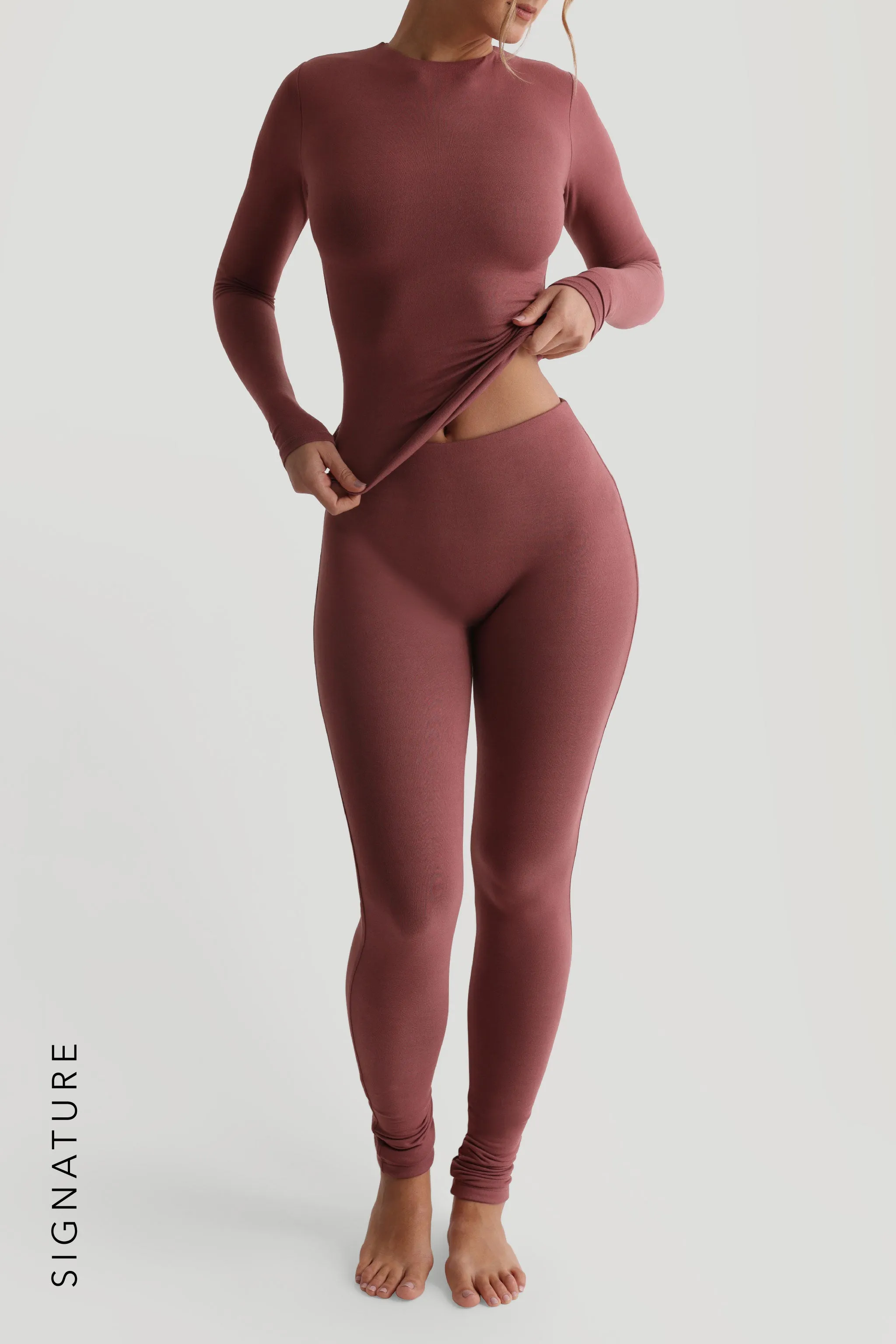 Pro-Technical Leggings - Vintage Berry sold by My outfit online product image thumbnail 3