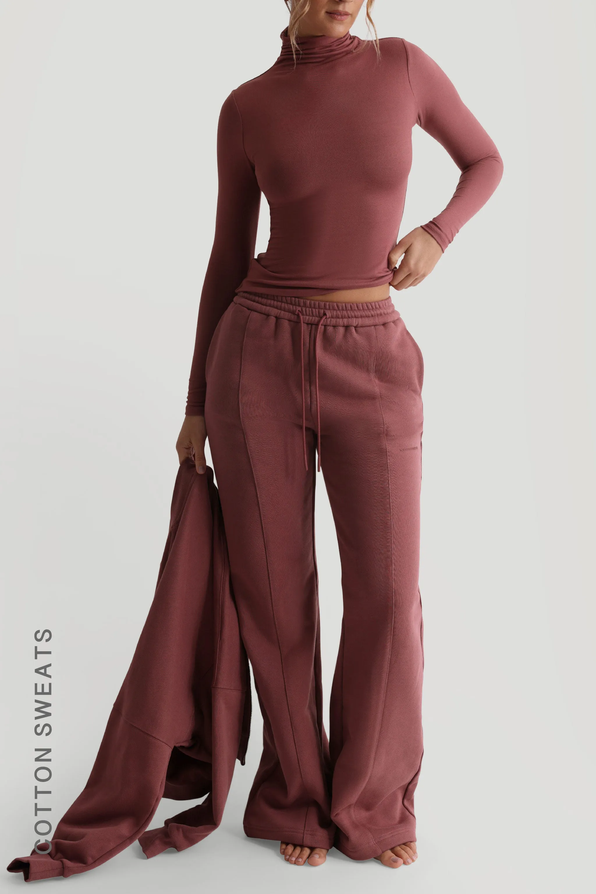 Structured Wide Leg Sweatpants - Vintage Berry sold by My outfit online product image thumbnail 4