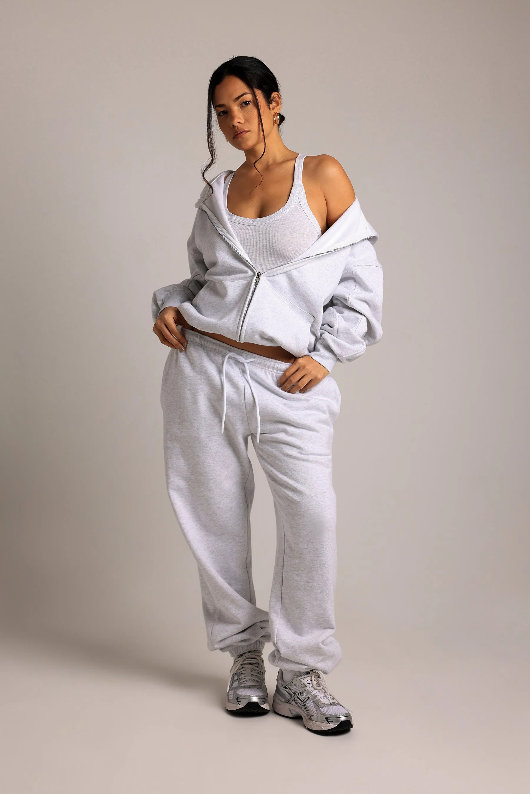 The Classic Joggers - Light Heather Gray sold by My outfit online product image thumbnail 4