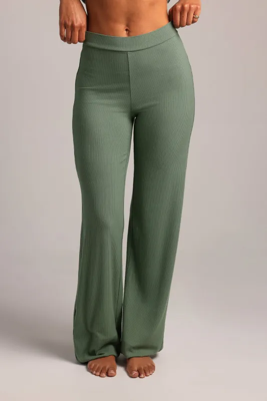 Slip on Straight-Leg Pants - Garden Green made by My outfit online