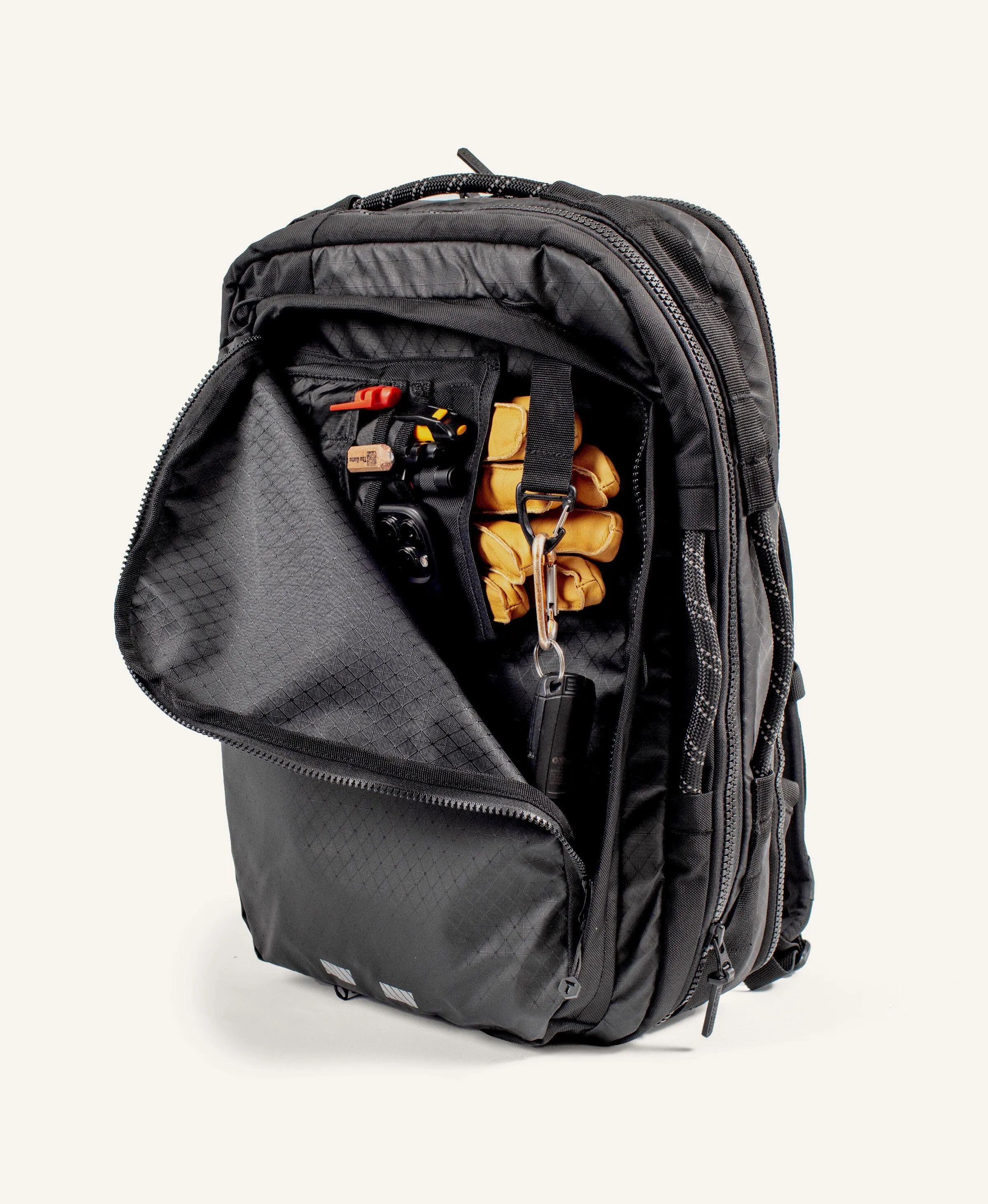 Transit Backpack 28L sold by Truewerk product image thumbnail 3