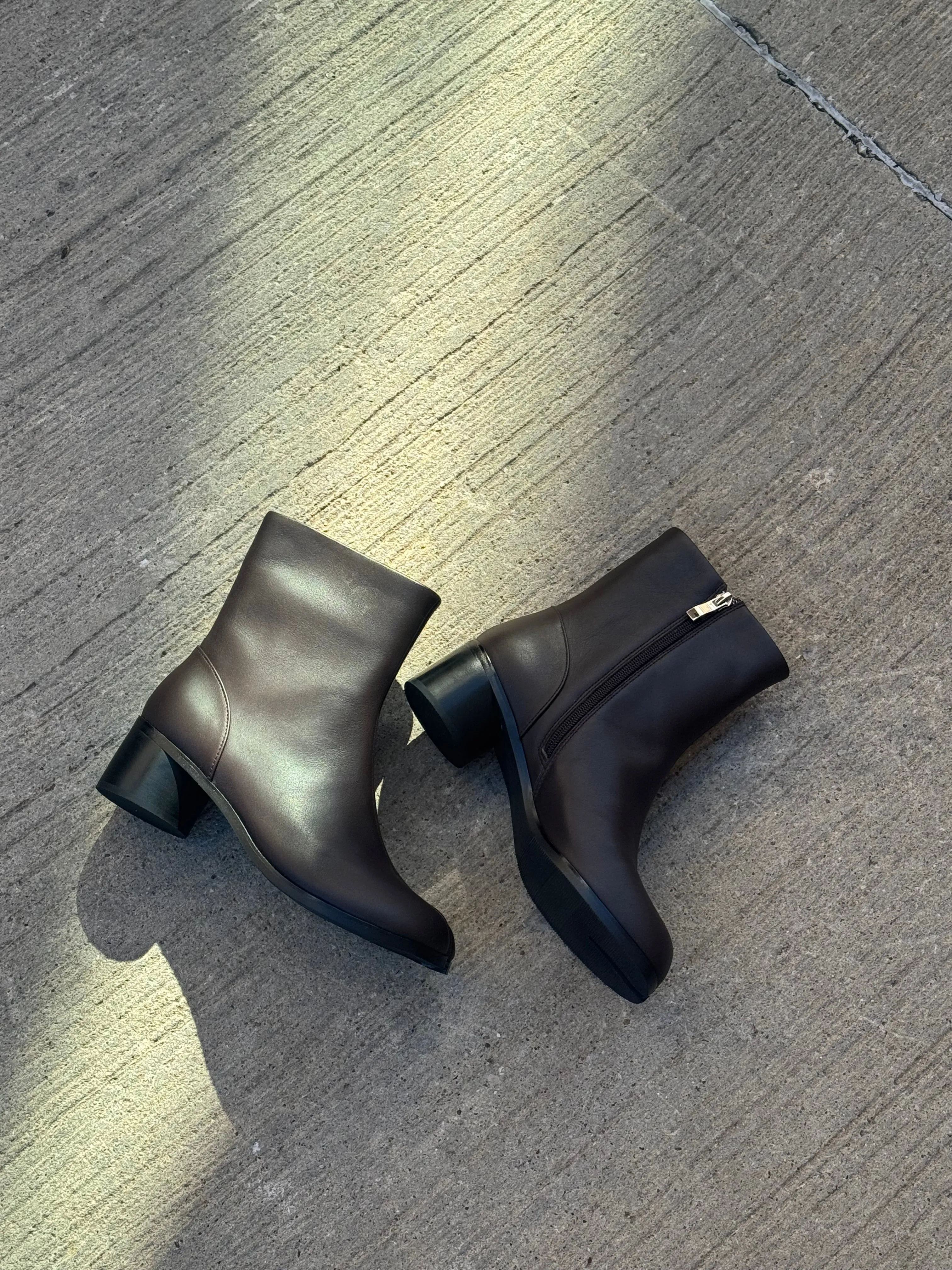 Tabi Boots sold by Mary Lo product image thumbnail 5