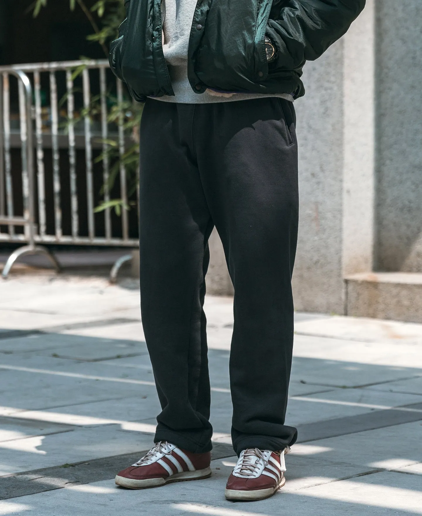 17.6 oz Heavyweight Terry Sweatpants - Black sold by Bronson Mfg. product image thumbnail 3