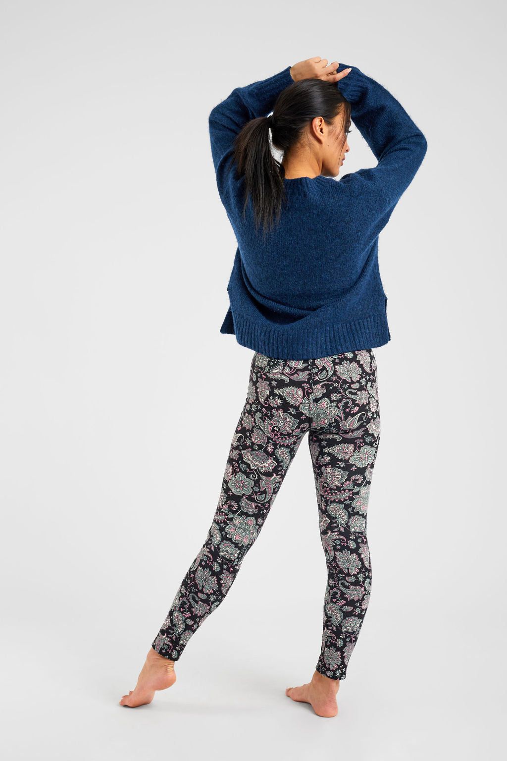 Flowers Paisley - Cozy Lined sold by Just Cozy product image thumbnail 2