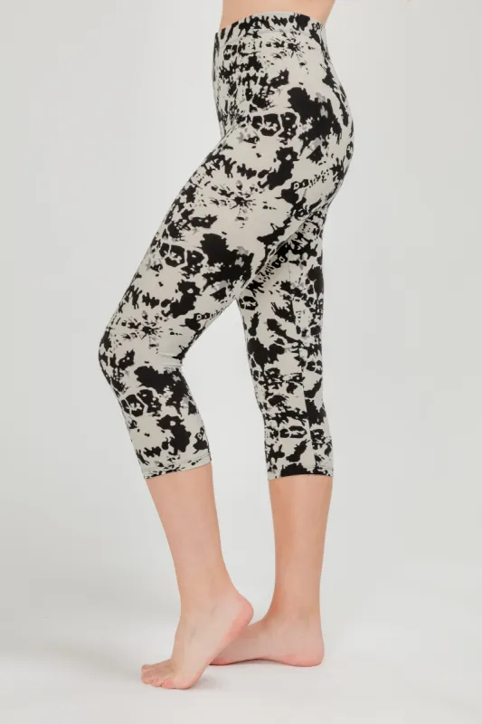 Expression - Capris sold by Just Cozy