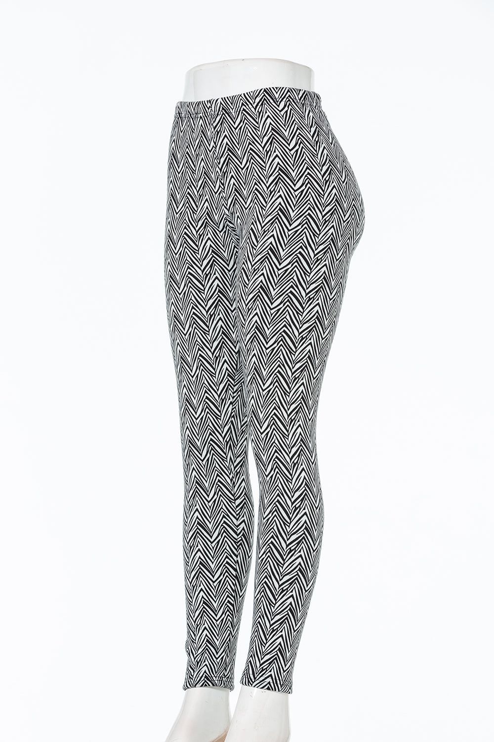 B&W Tribal - Cozy Lined sold by Just Cozy product image thumbnail 5