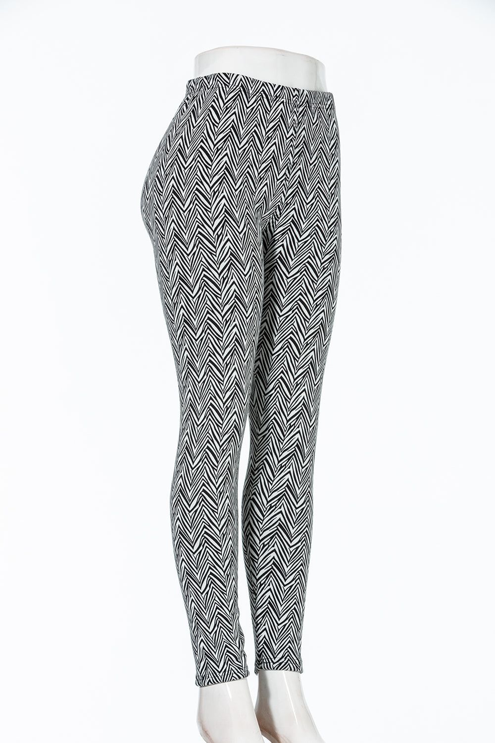 B&W Tribal - Cozy Lined sold by Just Cozy product image thumbnail 4