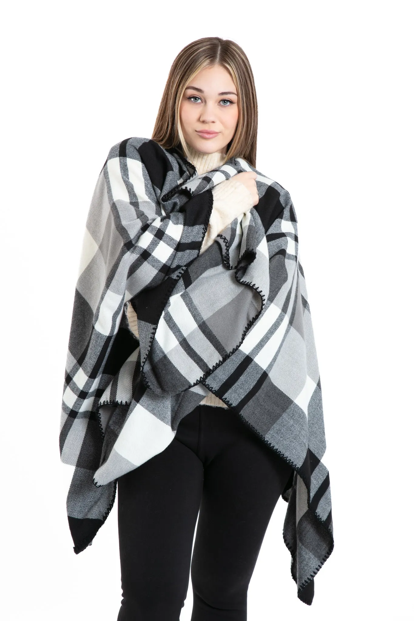 Eloísa - Poncho Scarf sold by Just Cozy product image thumbnail 5